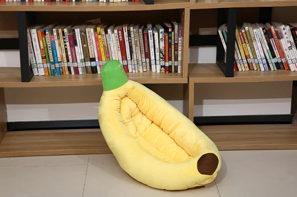 Washable Pet Bed with Zipper for Small Dogs - Banana Shape